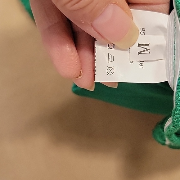 Kelly Green Size M Pleated Texture Sleeveless Camisole Cami Tank Top, Like New - Picture 11 of 13